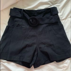 ELODIE NWT BELTED HIGH WAISTED SHORTS🖤✨